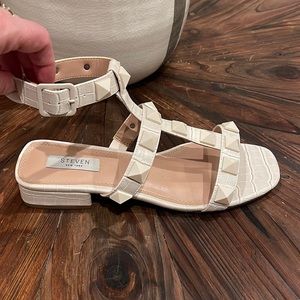 STEVEN NEW YORK Hanan Studded Croc Faux Leather Sandals Womens Size 9
